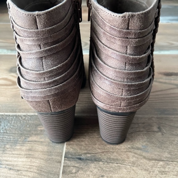 Womens Fergalicious Faux Suede Heeled Ankle Bootie - Picture 3 of 3